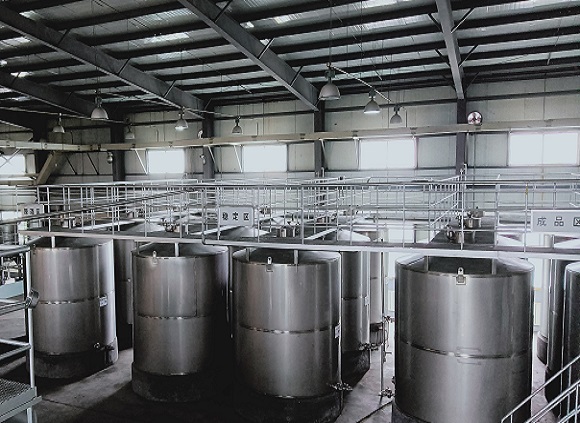 薄壁不銹鋼制品管在制酒設備中的應用.jpg 薄壁不銹鋼制品管在制酒設備中的應用.jpg