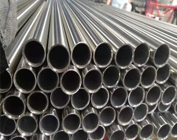 厚壁不銹鋼管需選對(duì)焊材.jpg