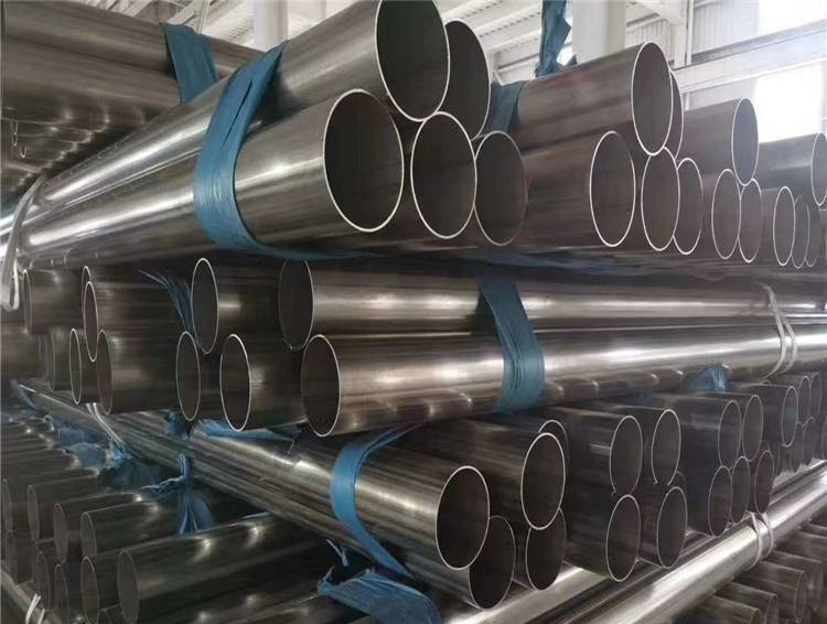 不銹鋼工業(yè)管的優(yōu)勢.jpg 不銹鋼工業(yè)管的優(yōu)勢.jpg